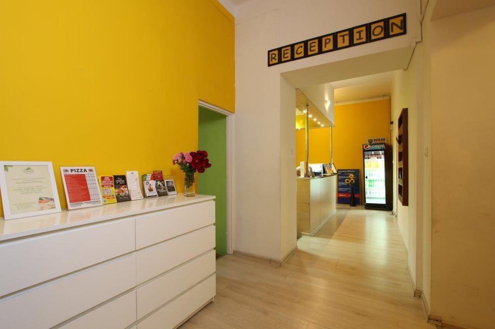 Hostel Yellow كراكوفيا المظهر الخارجي الصورة